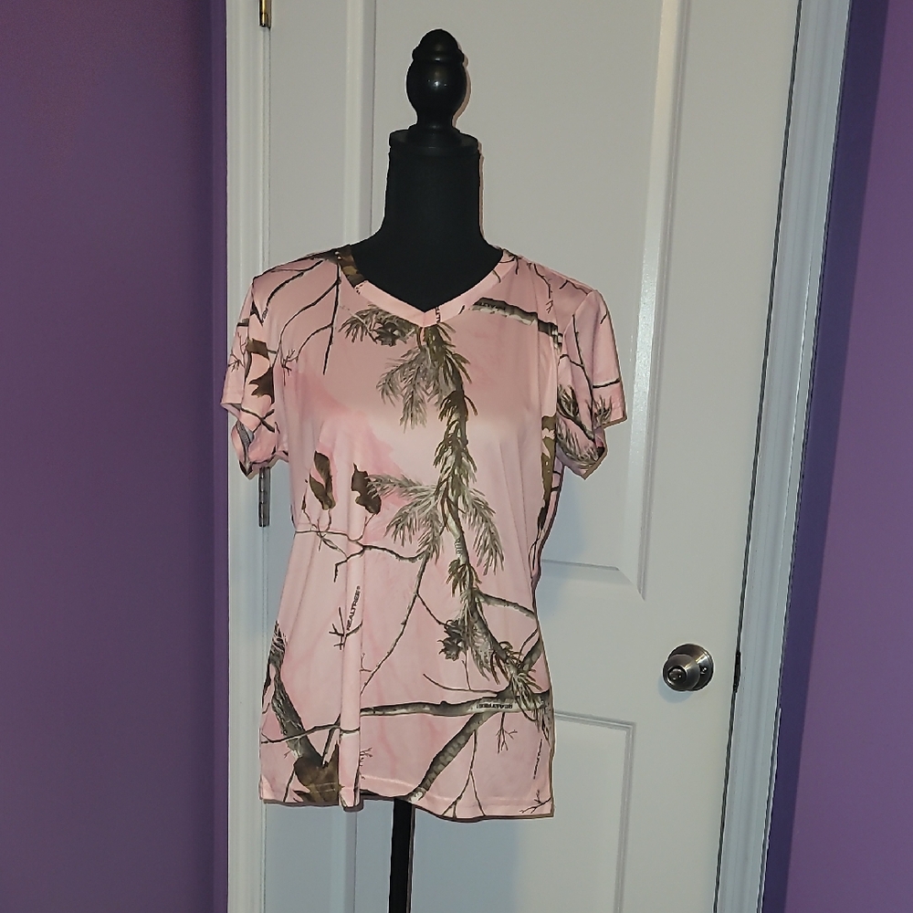 Realtree Pink and Brown Camouflage Jr Tee Sz: L (12-14)